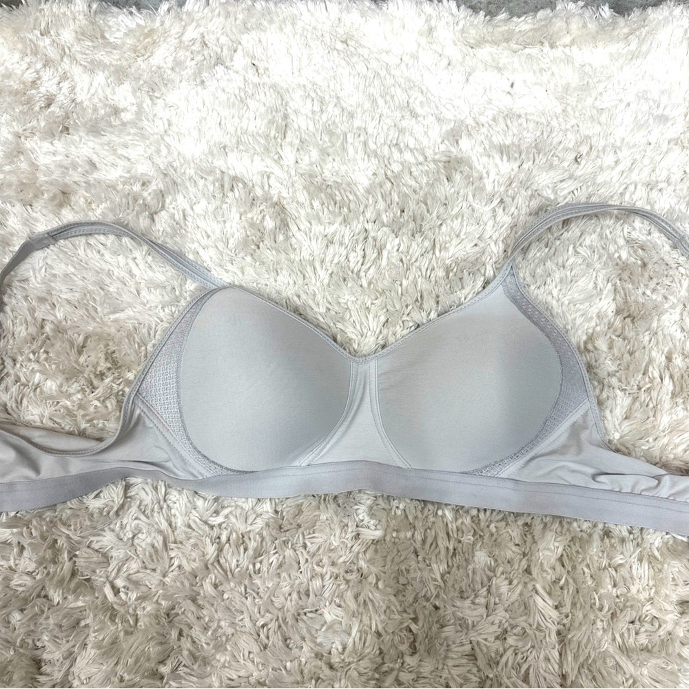 Hanes 36B Wireless Bra Gray